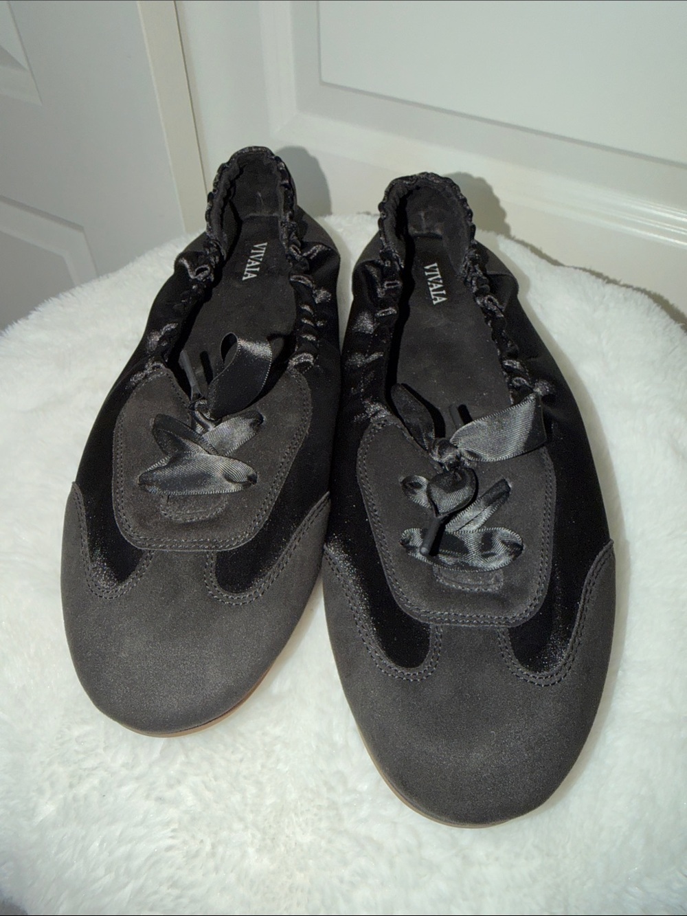VITALI Black Satin-Trim Ballet Loafers